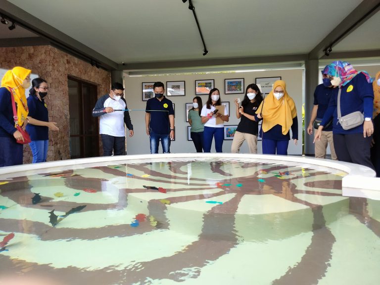 Fun Learning Activities with Pakuan University Students