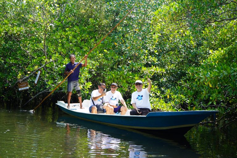 Strengthening Regional Collaboration for Sustainable Marine Tourism in the Coral Triangle